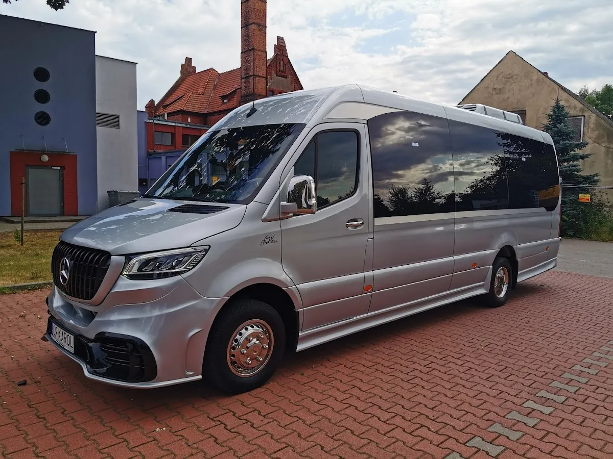 Autokar i flota firmy 4SPRINT WYNAJEM AUTOBUSÓW I BUSÓW