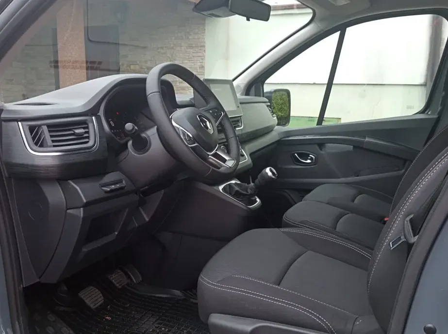 Autokar i flota firmy Autobusik na plusik - Wynajem busów osobowych