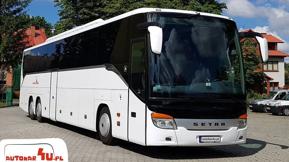 Autokar i flota firmy Autokar4u.pl - Przewozy autokarowe