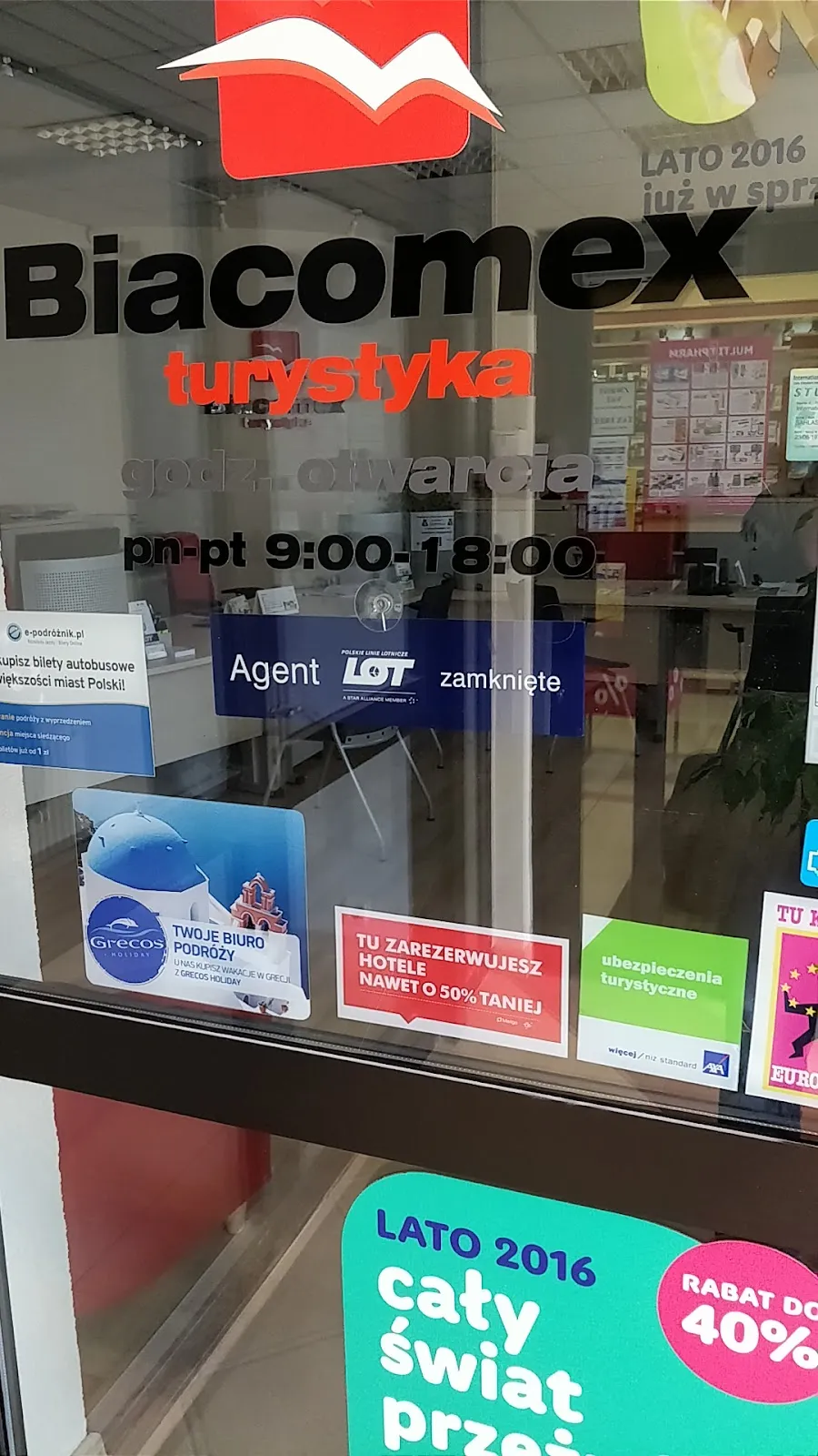 Autokar i flota firmy Biacomex SA - Biuro podróży i Wynajem autokarów Białystok