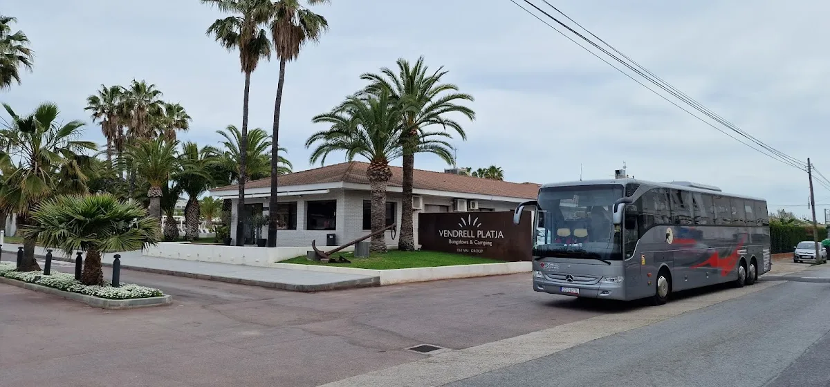 Autokar i flota firmy Biuro Turystyczne "PAWEŁ" Bogusław Arczyński