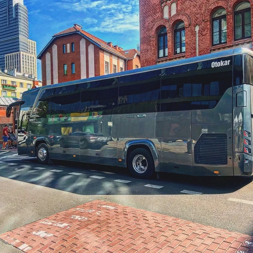 Autokar i flota firmy Dyniewicz Krzysztof - wynajem autokarów, przewóz osób