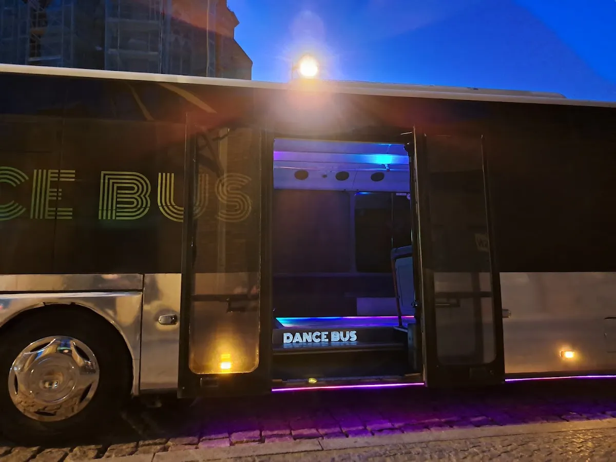 Autokar i flota firmy EDBUS - Przewozy autokarowe, Wynajem autobusów i autokarów