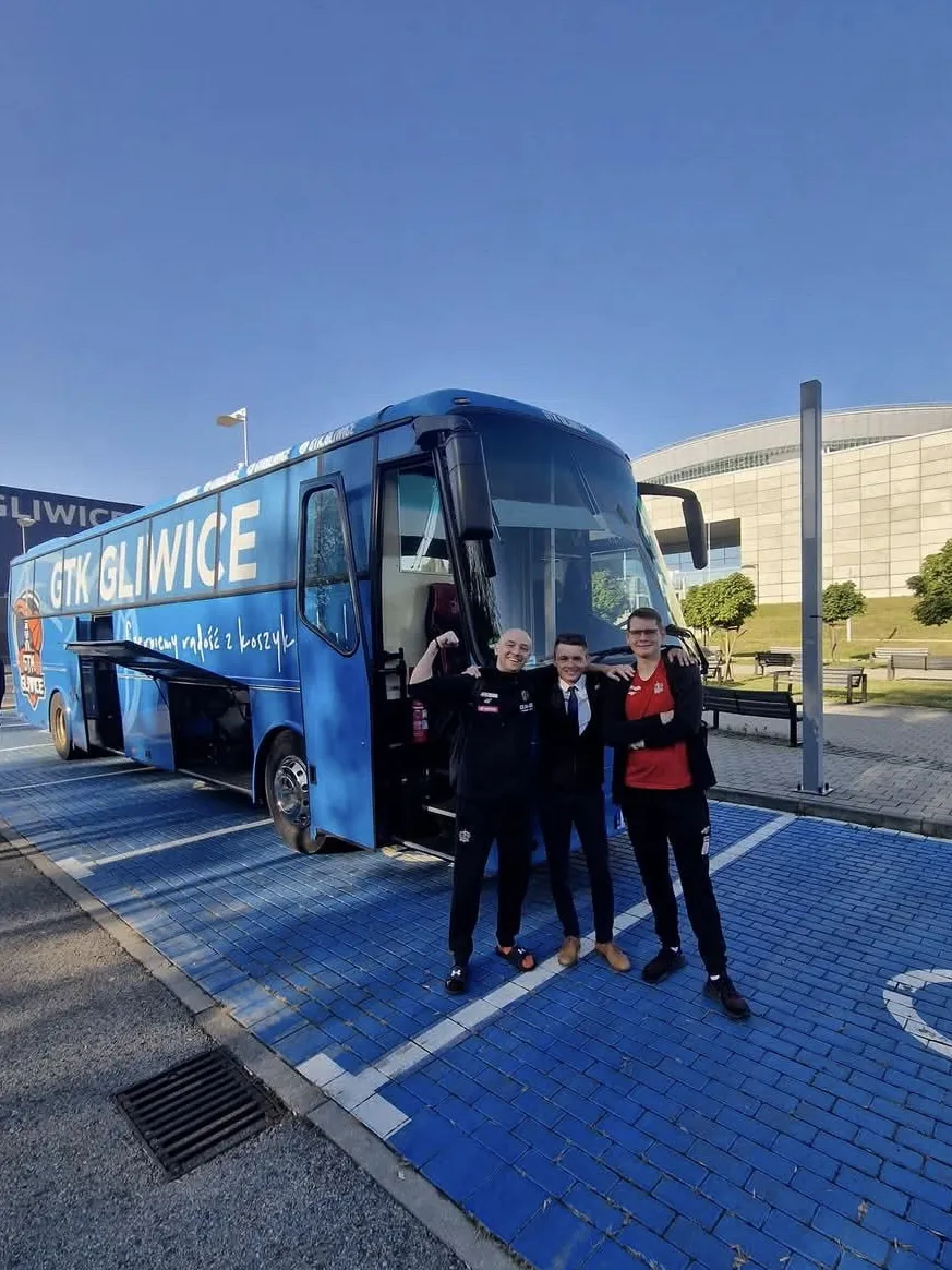 Autokar i flota firmy F.H.U. "Aleksandra" Mateusz Spytek