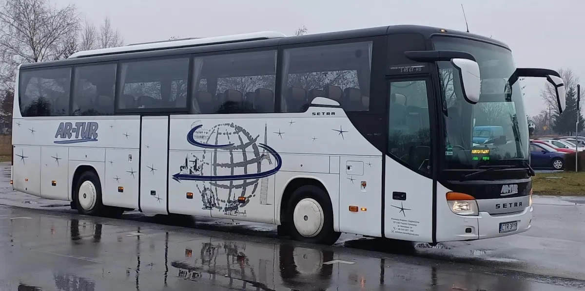 Autokar i flota firmy F.H.U. AR-TUR