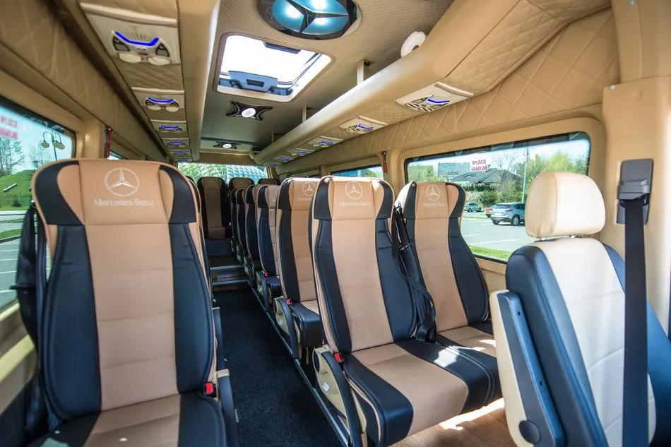 Autokar i flota firmy FROG-TRAVEL