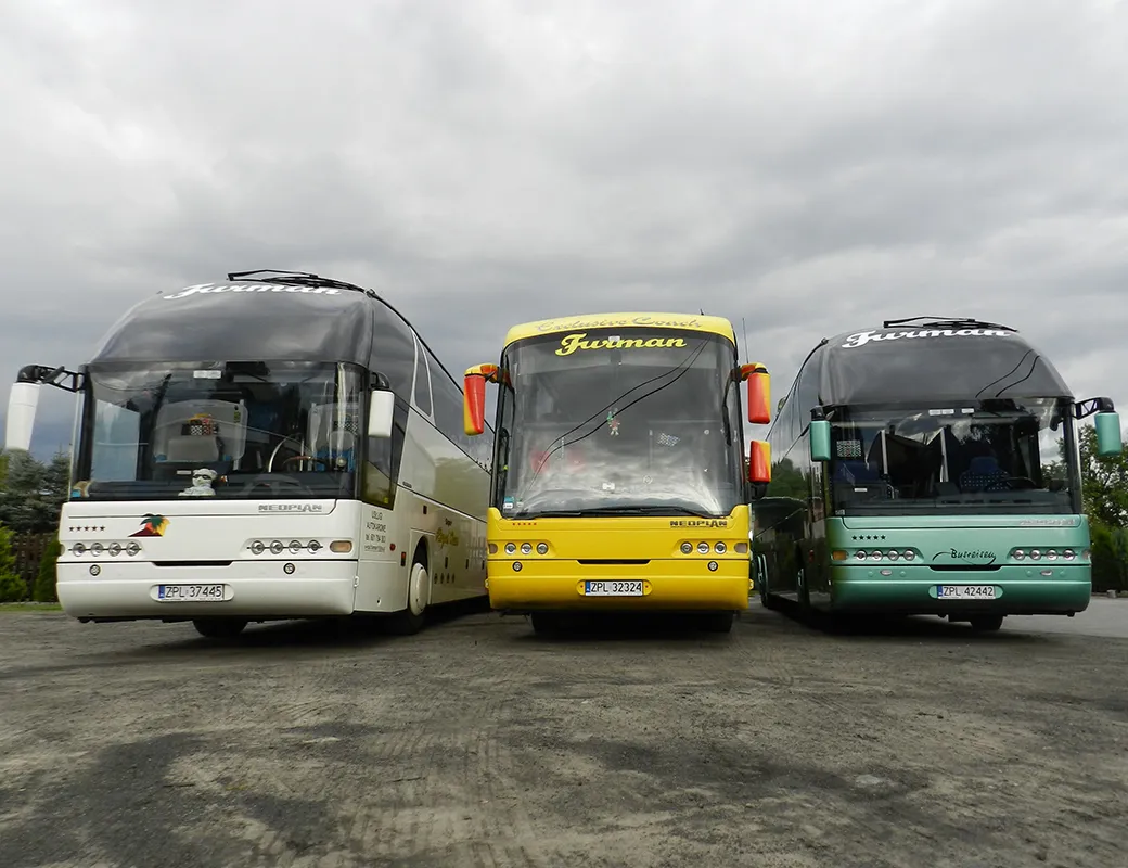 Autokar i flota firmy Furman. Wynajem autokarów, autobusów Wycieczki krajowe i zagraniczne. Zacharski Piotr