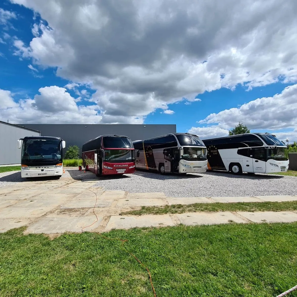 Autokar i flota firmy Hahn Tour - Przewozy Autokarowe, Wynajem Autokarów