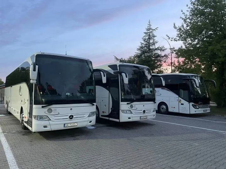 Autokar i flota firmy Jakubowski Transport - Wynajem autokarów i busów Ruda Śląska