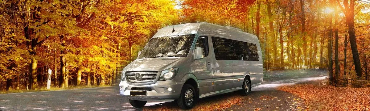 Autokar i flota firmy Krimar. Wynajem autokarów i mikrobusów, biuro podróży