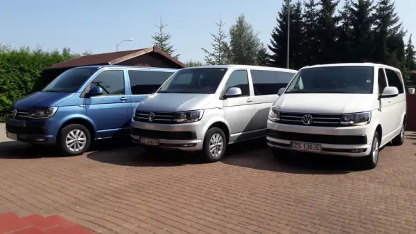 AR-TOUR, Artur Strzelski, przewozy osobowe, transport osób do Belgii Holandii Niemiec, wynajem mikrobusów, obsługa lotnisk