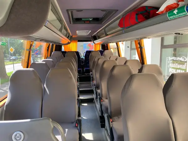 Autokary autobusy przewóz osób Pro-Tour Łódź