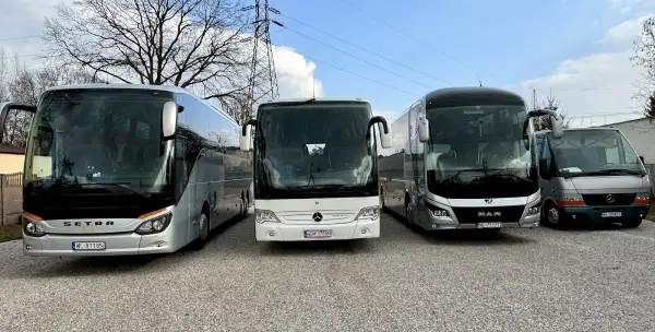 Autokar i flota firmy Autokary Sosnowski- Wynajem Autokarów