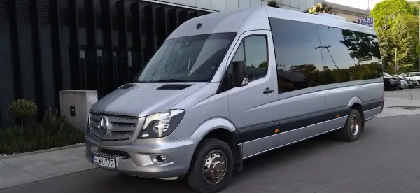 Omega Tour - Przewóz osób - Wynajem busów