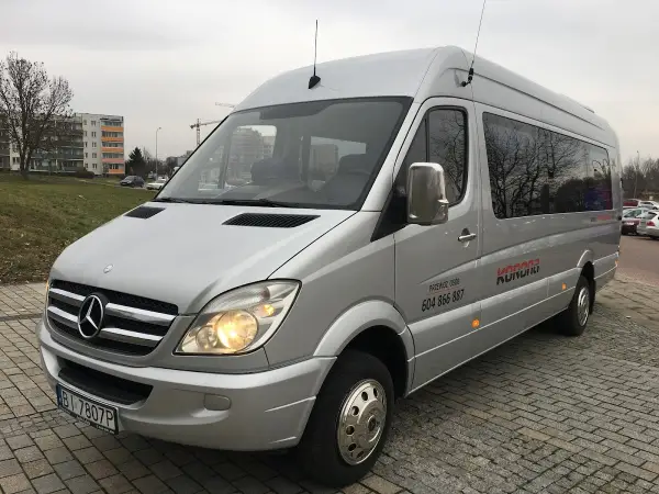 Transport Osobowy Przewóz Mikrobusami Korona