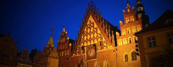 Wrocek - Travel Wynajem autokarów, autobusów, busów Wrocław