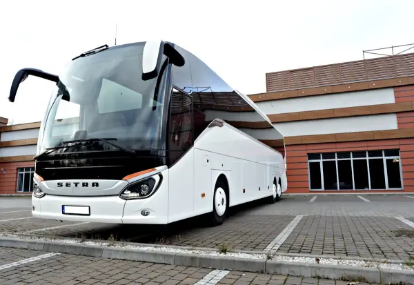 Wynajem autokarów Warszawa - BART-TRANS