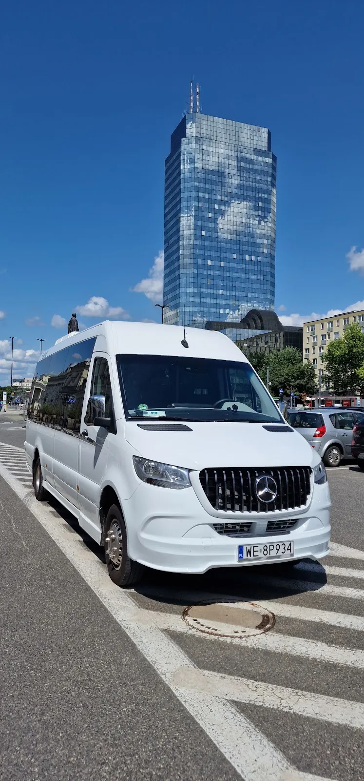 Autokar i flota firmy MT Bus - wynajem busa oraz przewóz osób, wynajem autokarów