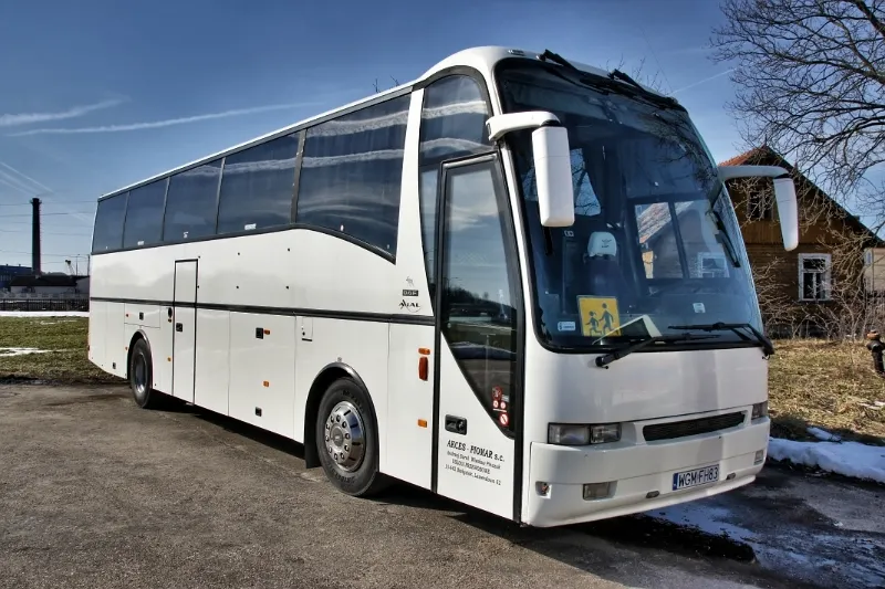 Autokar i flota firmy PIOMAR - Usługi przewozowe - Wynajem autokarów i busów