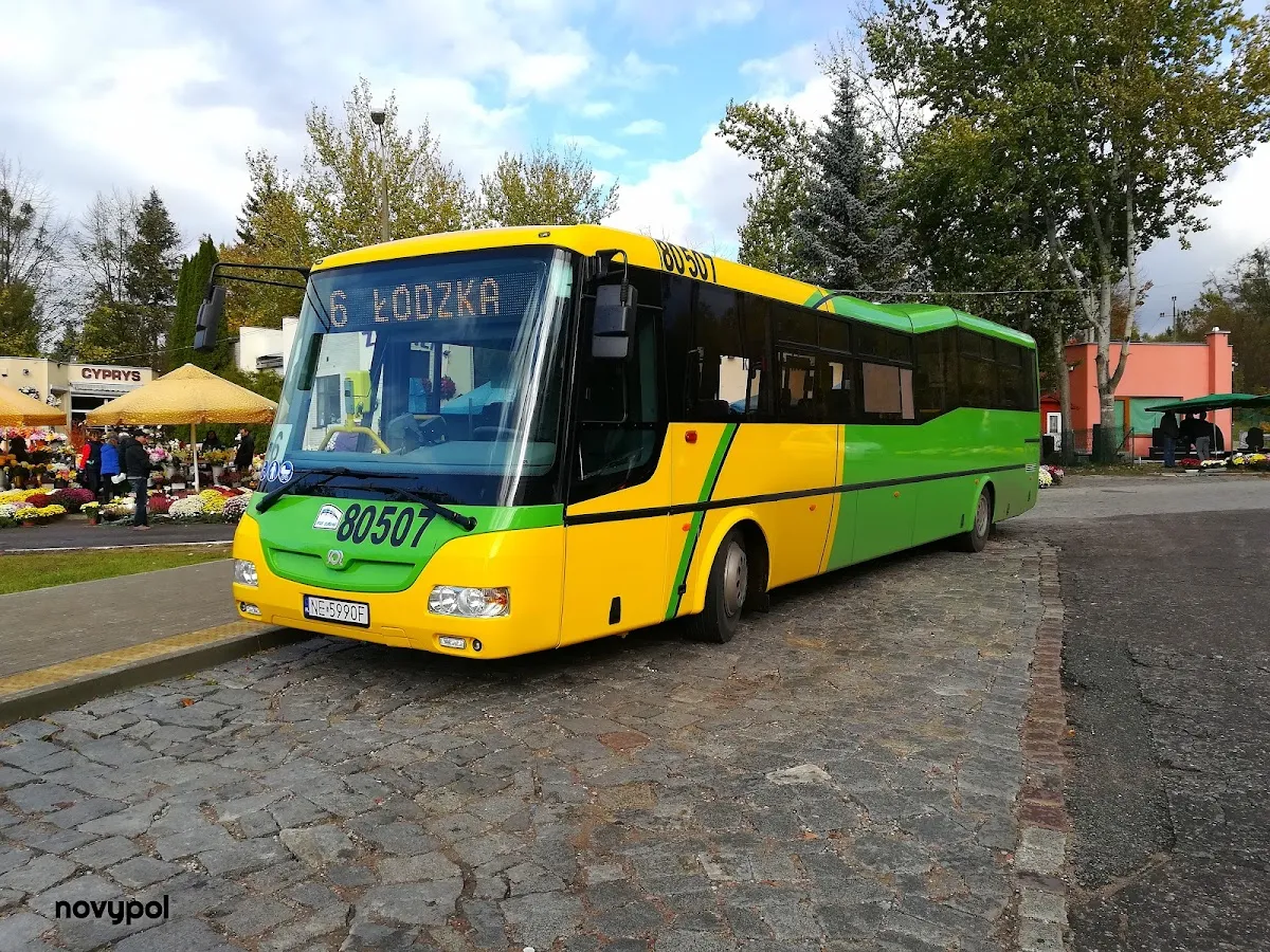 Autokar i flota firmy PKS w Elblągu Sp. z o.o.