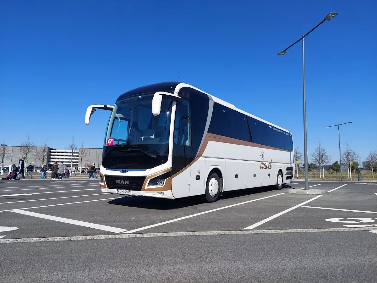 Autokar i flota firmy PRIMAX Trans - Autokary, wynajem busa, autokara, przewóz i transport osób