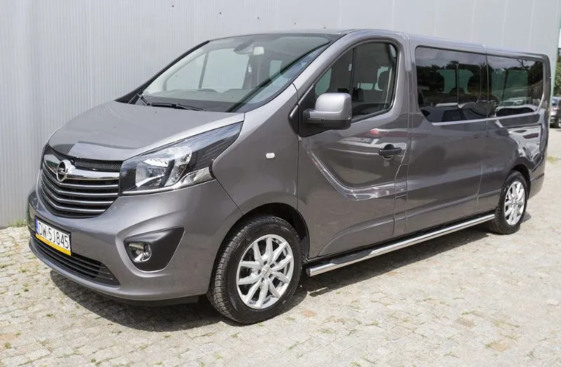 Autokar i flota firmy Przewóz osób ,wynajem busów Białystok