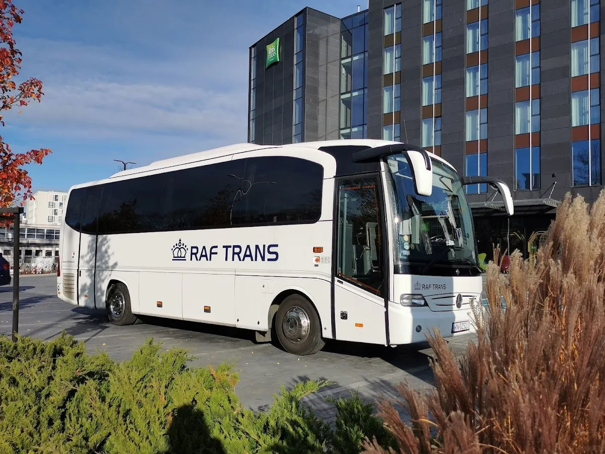 Autokar i flota firmy Raf Trans - Wynajem Autokarów, Autobusów, Busów, Warszawa