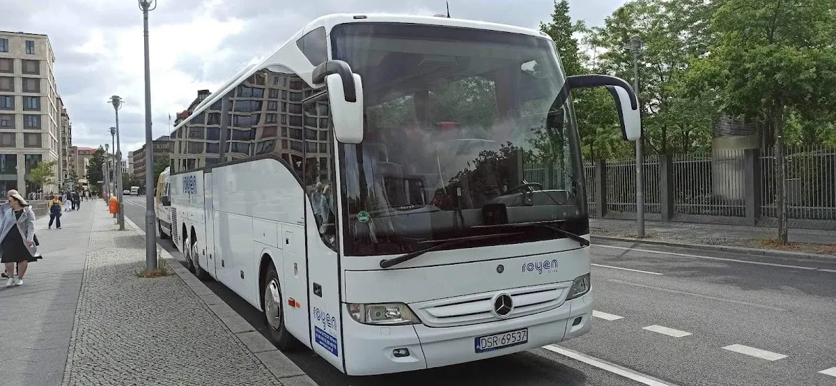 Autokar i flota firmy Royen Sp. z .o.o