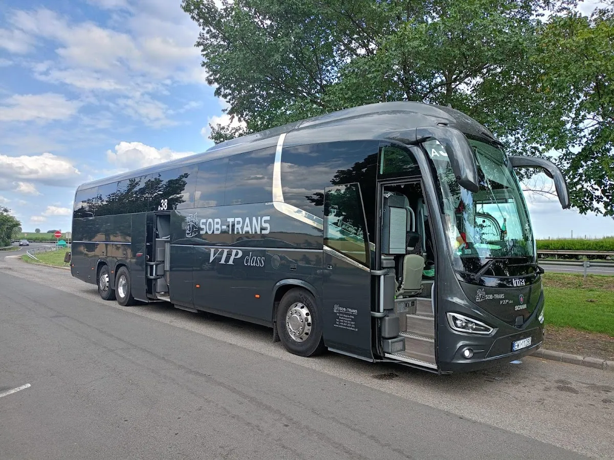 Autokar i flota firmy SOB-TRANS Wynajmem autokarów Rzeszów