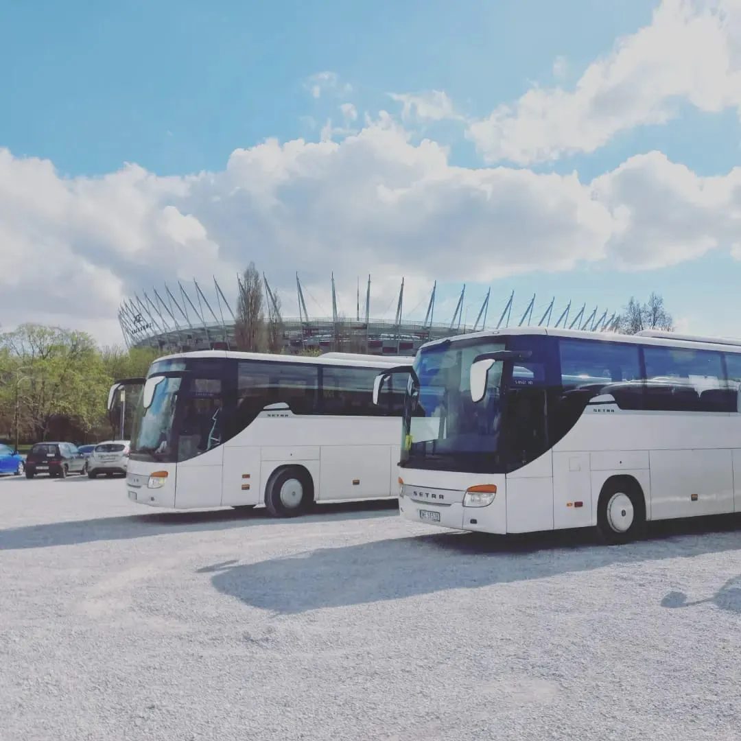 Autokar i flota firmy SoboraLimoService Przewozy Autokarowe