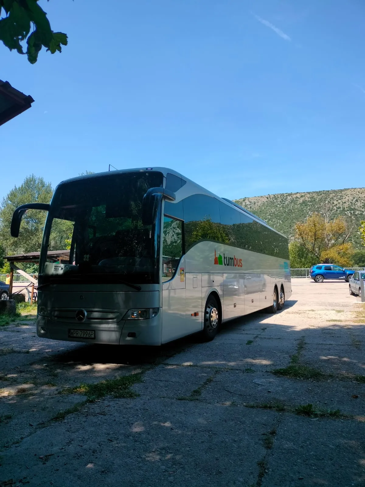Autokar i flota firmy Tumbus wynajem autokarów i busów