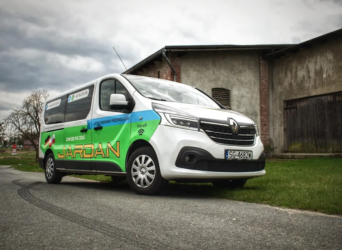 Autokar i flota firmy Venture Bus Licencjonowany Przewóz Osób Damian Sobkowiak