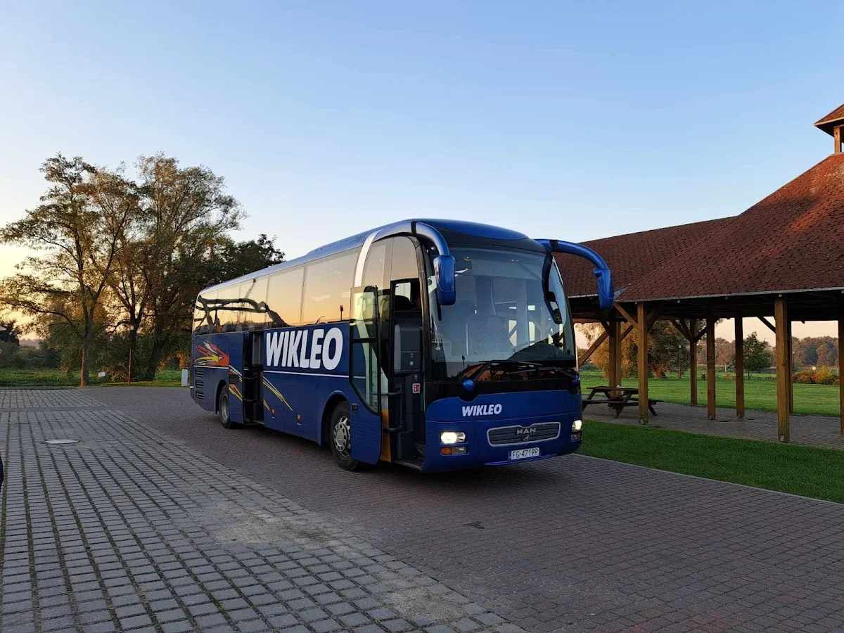 Autokar i flota firmy Wikleo przewozy autokarowe Gorzów