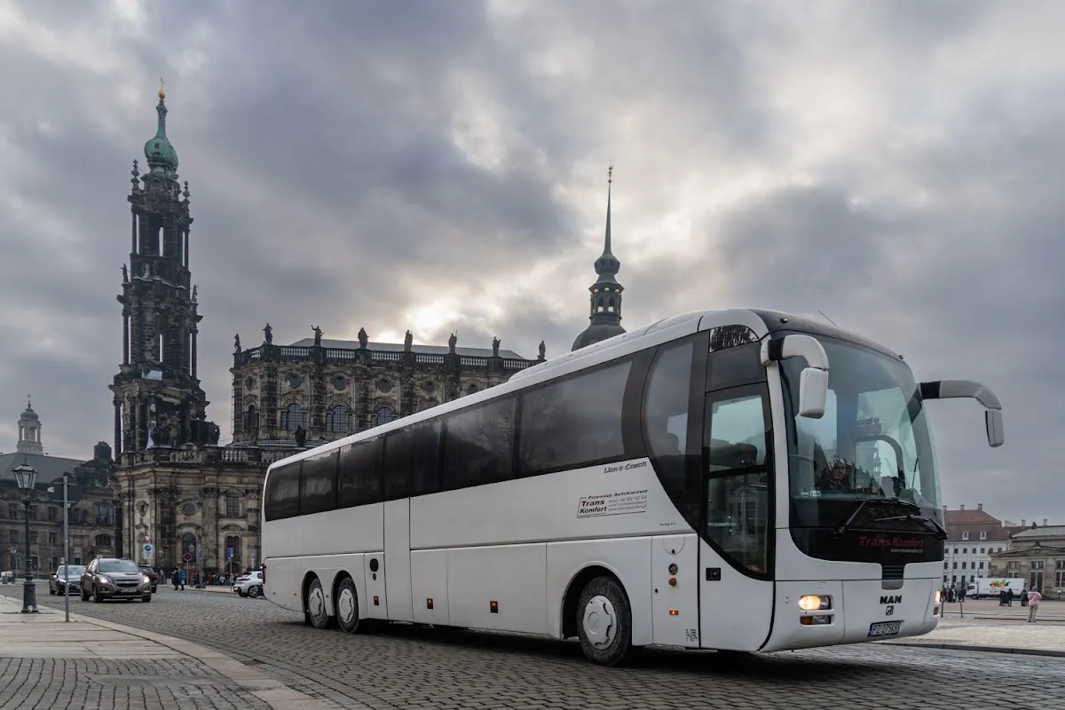 Autokar i flota firmy Wynajem Autokarów i Mikrobusów Trans-Komfort
